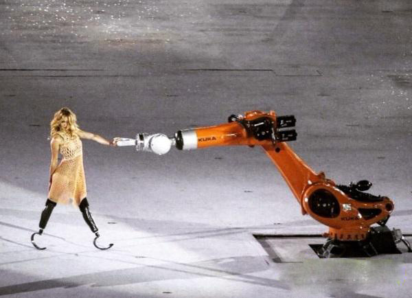 Skier Amy Purdy Wearing A 3D Print Dress Stunning Opening Ceremony Of The Paralympic Games